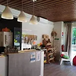 Mobil Confortable Avec Terrasse, 2 - Api-1-52-1006 * Groléjac