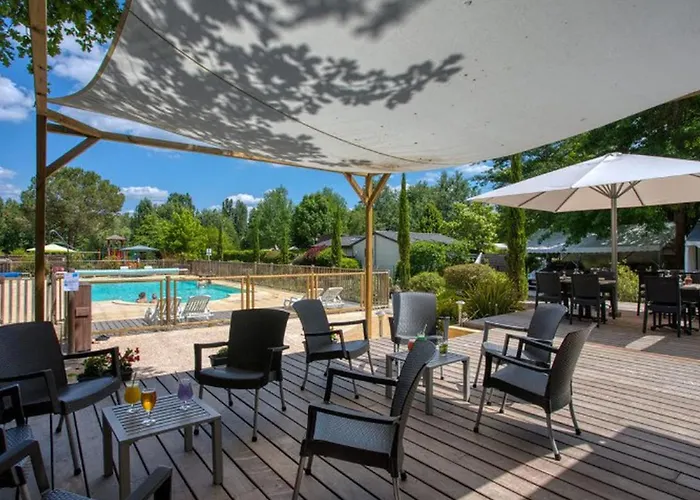 Mobil Confortable Avec Terrasse, 2 - Api-1-52-1006 Kamp alanı Groléjac