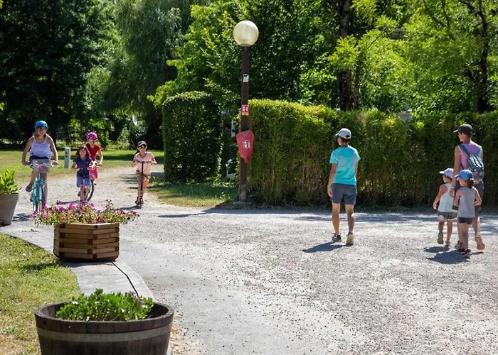 Mobil Confortable Avec Terrasse, 2 - Api-1-52-1006 *